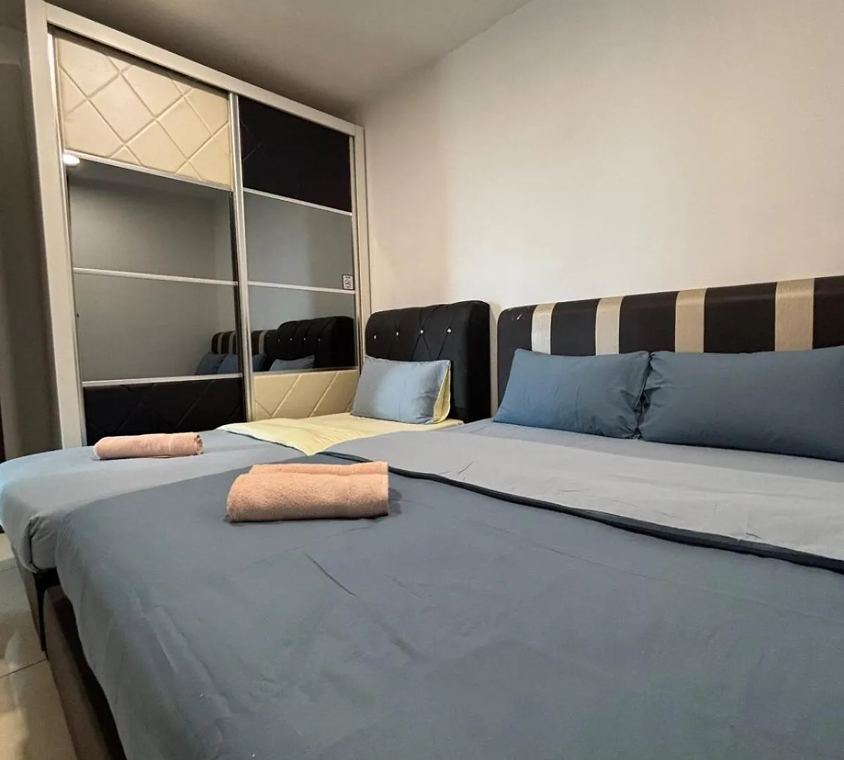 Jb 1Min Walk To Ksl Mall 5-7Pax Bathtub Smarttv Johor Bahru