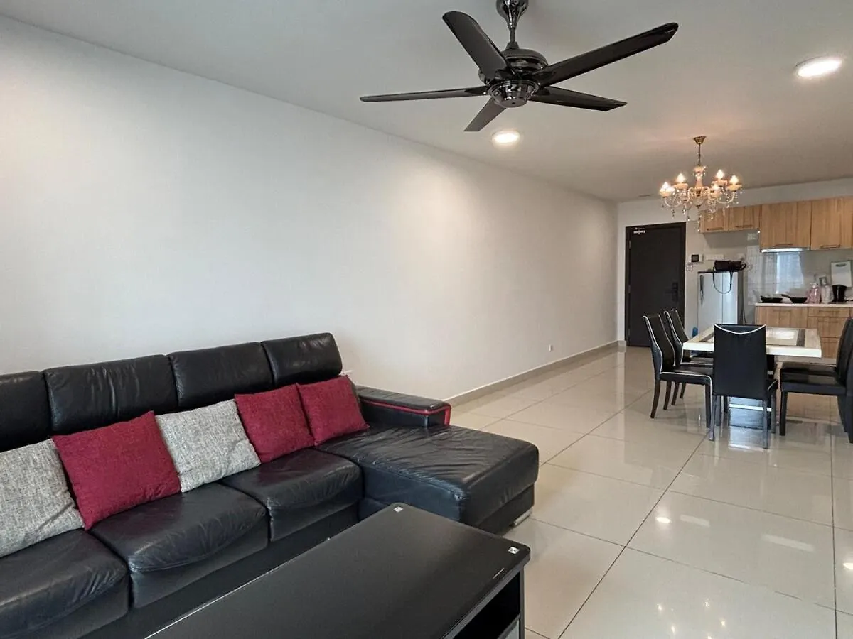 Jb 1Min Walk To Ksl Mall 5-7Pax Bathtub Smarttv Johor Bahru 0*,
